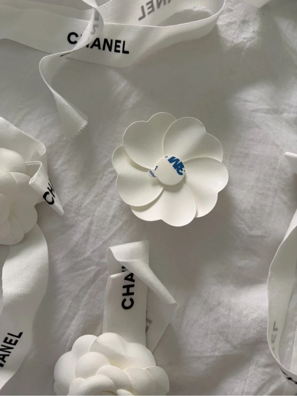 CHANEL White Camellia Floral Ribbon & 2 Small Shopping Bags